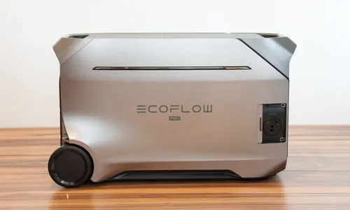 DELTA Pro 3: left side port showing